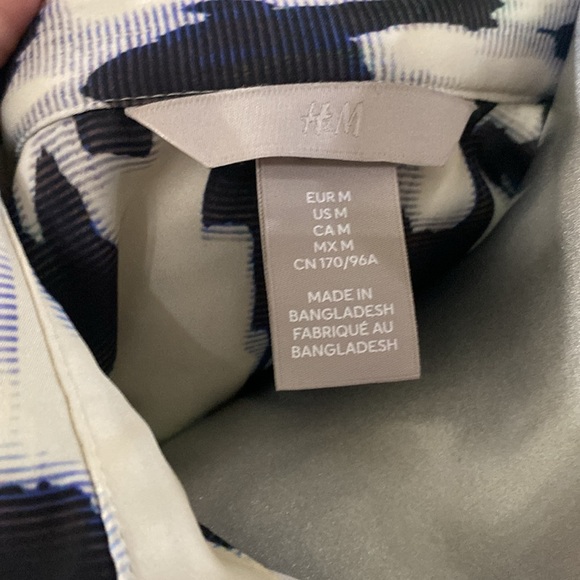 H&M Career Longsleeve Shirt - Picture 6 of 7